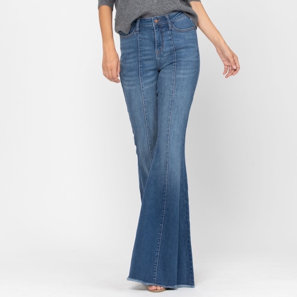 Last 1- Store Closing‼️ High Rise Flare Jeans - Picture 2 of 12